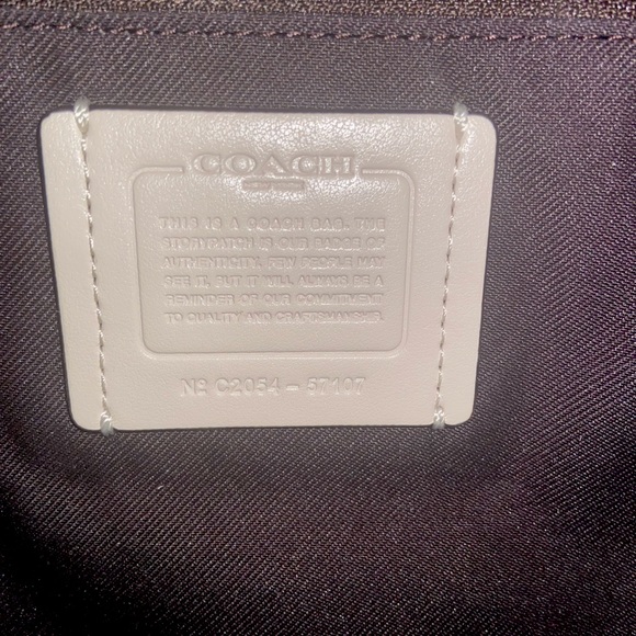 Coach Tote Leather - Picture 13 of 14